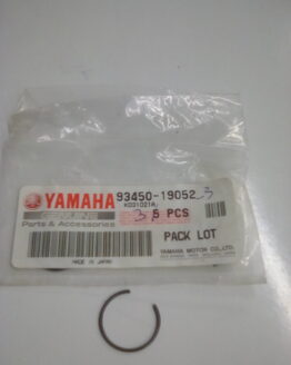 Yamaha Piston Pin Circlip (2F1) - 93450-19052-00 - EACH