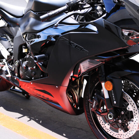 Shogun Frame Sliders No Cut Black For Kawasaki ZX-6R/ZX-6RR 2024-2025 - Image 2