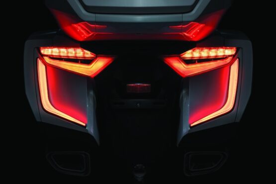 Omni L.E.D. Rear Bag Accents by Kuryakyn Fits 18-20 GL1800 - Image 2