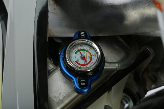 Radiator Cap w/Temperature Gauge For Japanese Models - Image 2