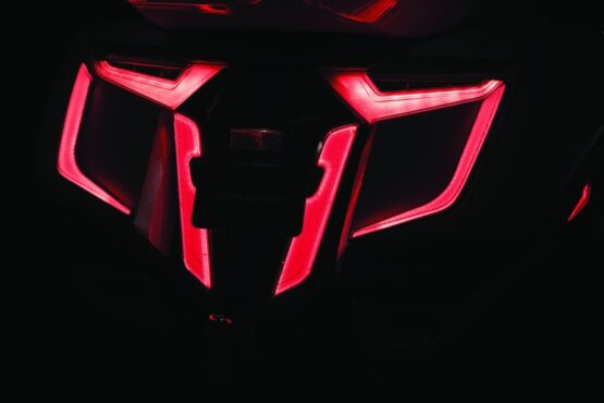 Kuryakyn Omni LED Rear Fender Cover Satin Black Fits 18-20 GL1800 - Image 4