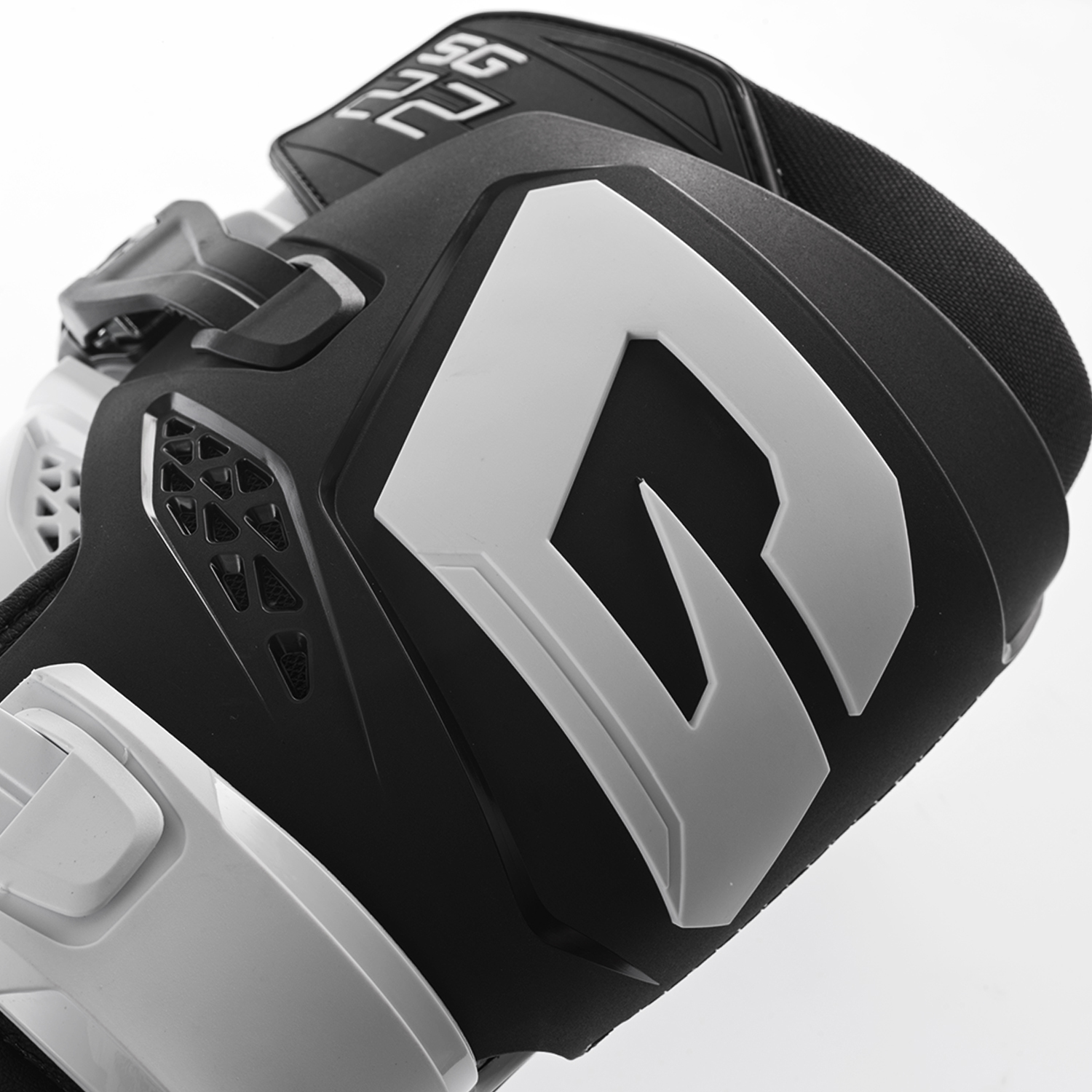 Gaerne SG22 Boot Black/White Size 11 - Image 9