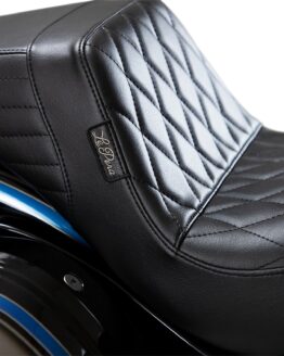 Le Pera Kickflip Diamond Seat Black 31" x 13" x 9" For 18-22 HD Softail