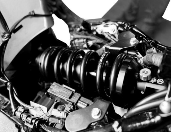 Legend Revo-A Mono Shock 13in Heavy Duty for M8 Softail Models - Image 4