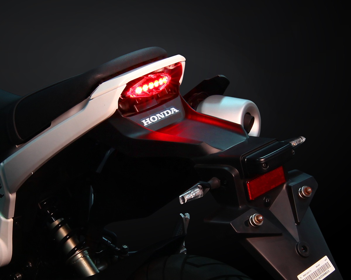 Koso Infinity LED Taillight Red Universal - Image 4