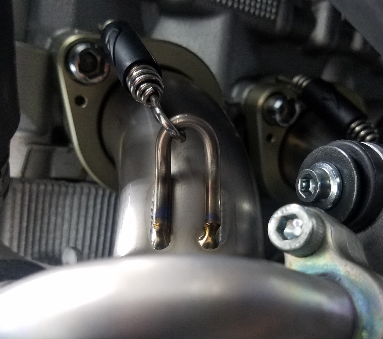 Yamaha R1 Full Titanium Exhaust System with Titanium 200mm Silencer - Image 10