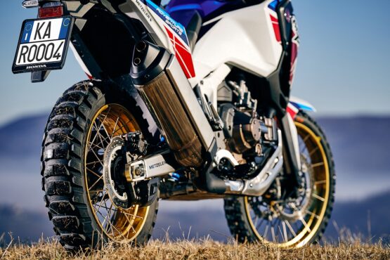 Metzeler Karoo 4 Rear Tire 140/80-18 70Q Dual Sport