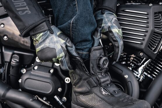 Black Stormhawk Boots - Size 11 - Image 4