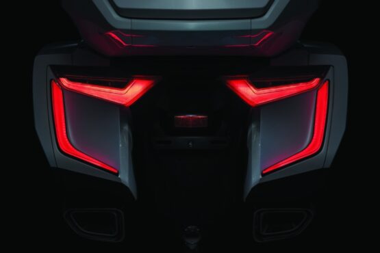 Omni L.E.D. Rear Bag Accents by Kuryakyn Fits 18-20 GL1800 - Image 4