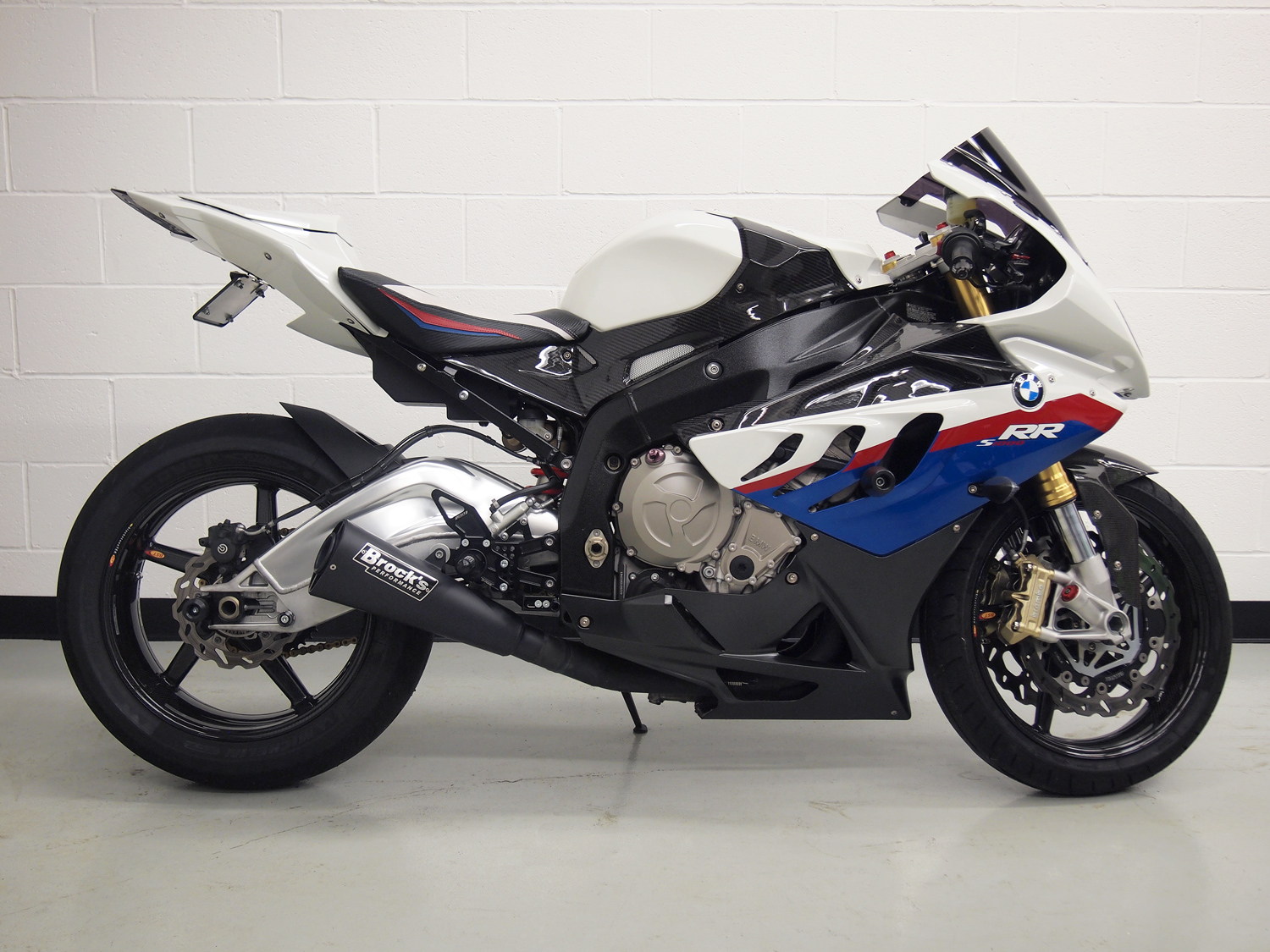 14" Alien Head 2 Black Full Exhaust - Image 4