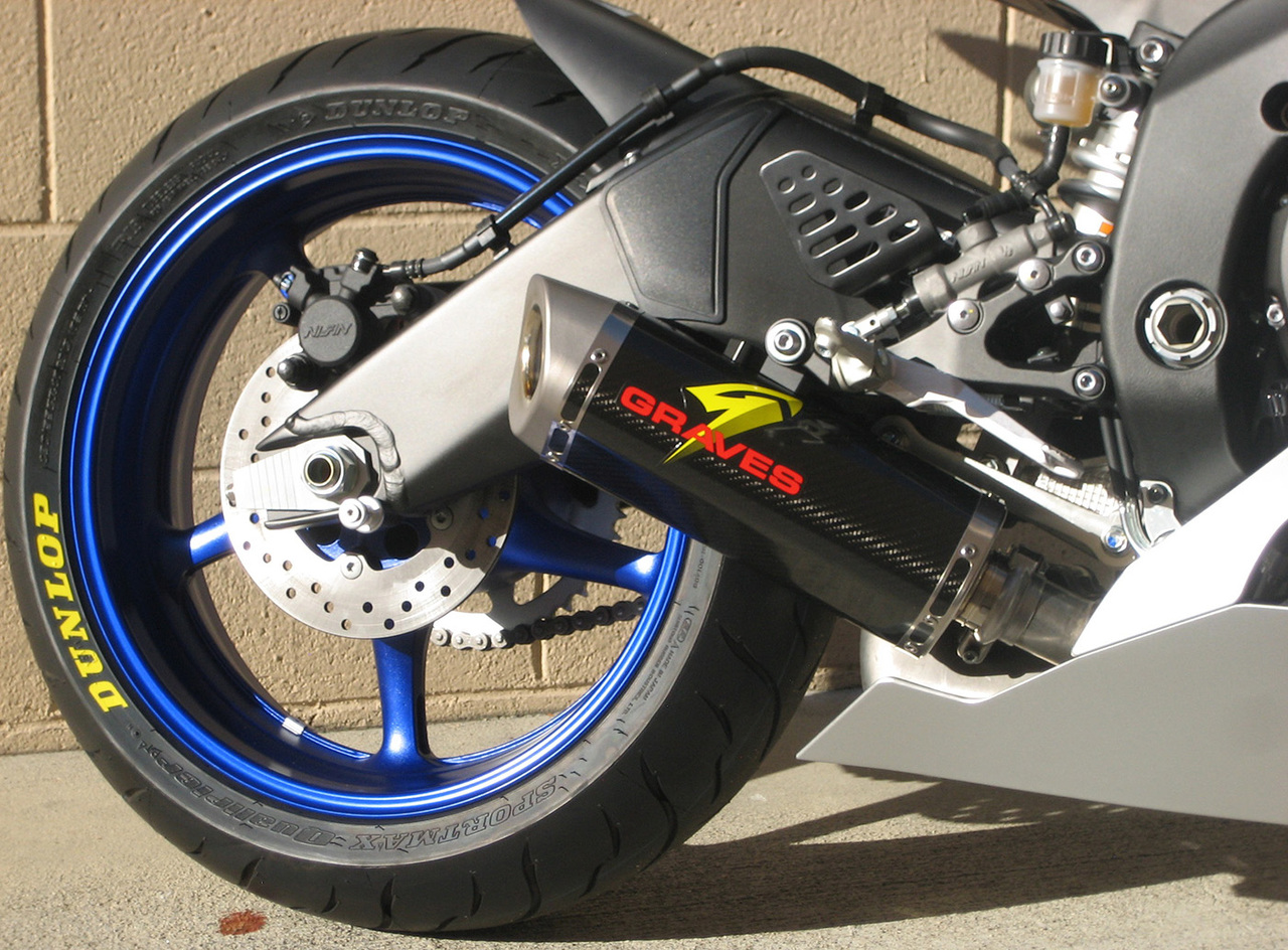 exhaust-Graves-2-01__79803.jpg exhaust-Graves-2-01__79803.jpg