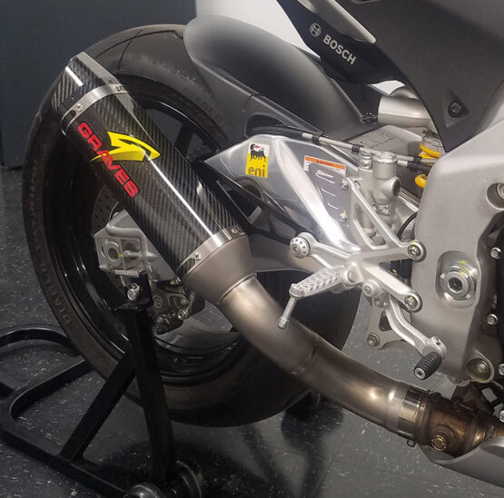 Graves Carbon Fiber 3/4 Slip-On Exhaust Black Fits 17-20 Aprilia RSV4 - Image 2