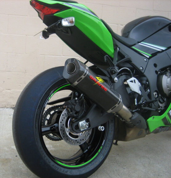 Graves Carbon Fiber Slip-On Exhaust Black Fits 16-20 ZX10R - Image 2