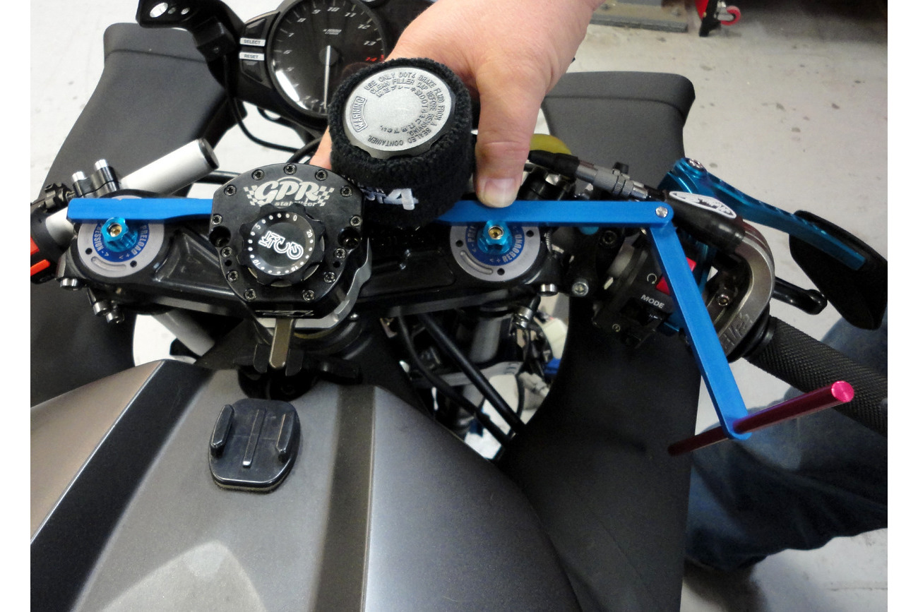 Clip-On Handlebar Alignment Tool - Image 5